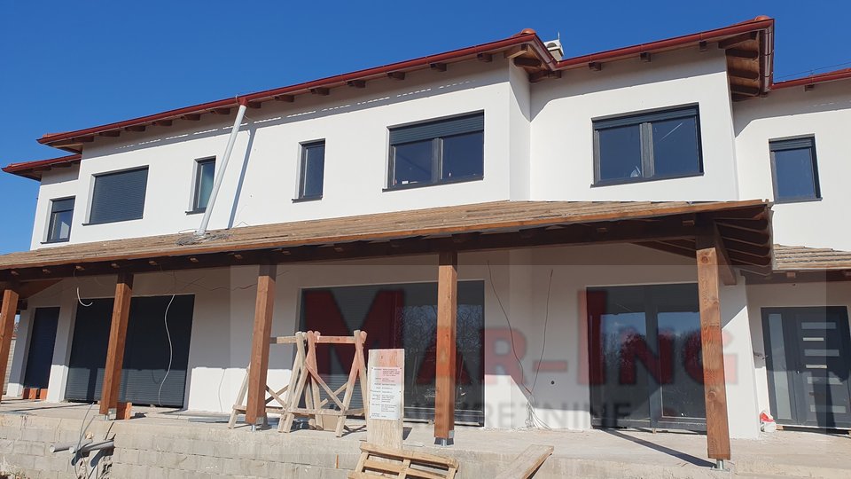 Hiša, 241 m2, Prodaja, Zadar-okolica - Murvica