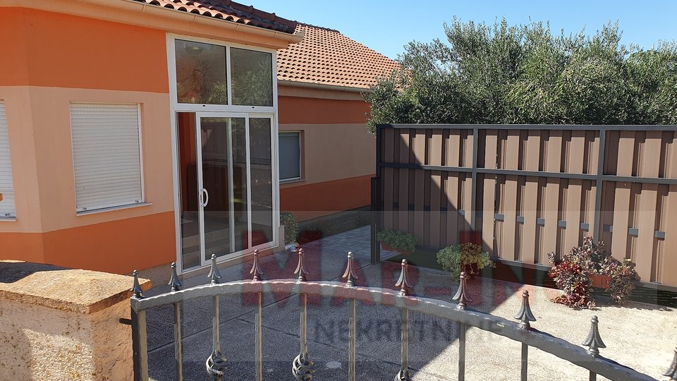 Casa, 268 m2, Vendita, Zadar-okolica - Murvica